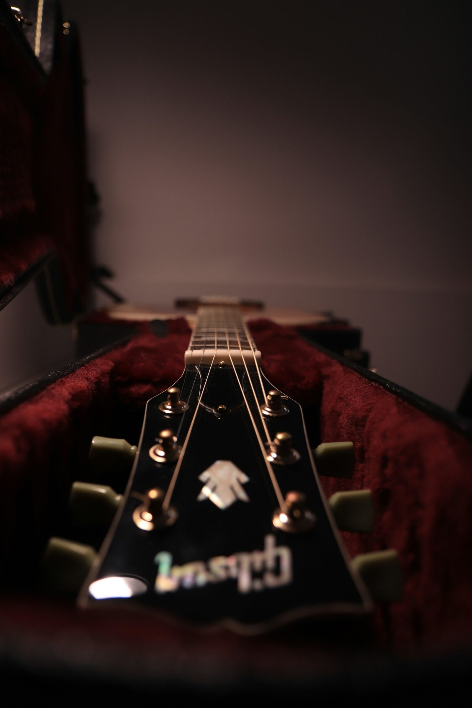 The Top 5 Gibson Guitars Used Today in 2025