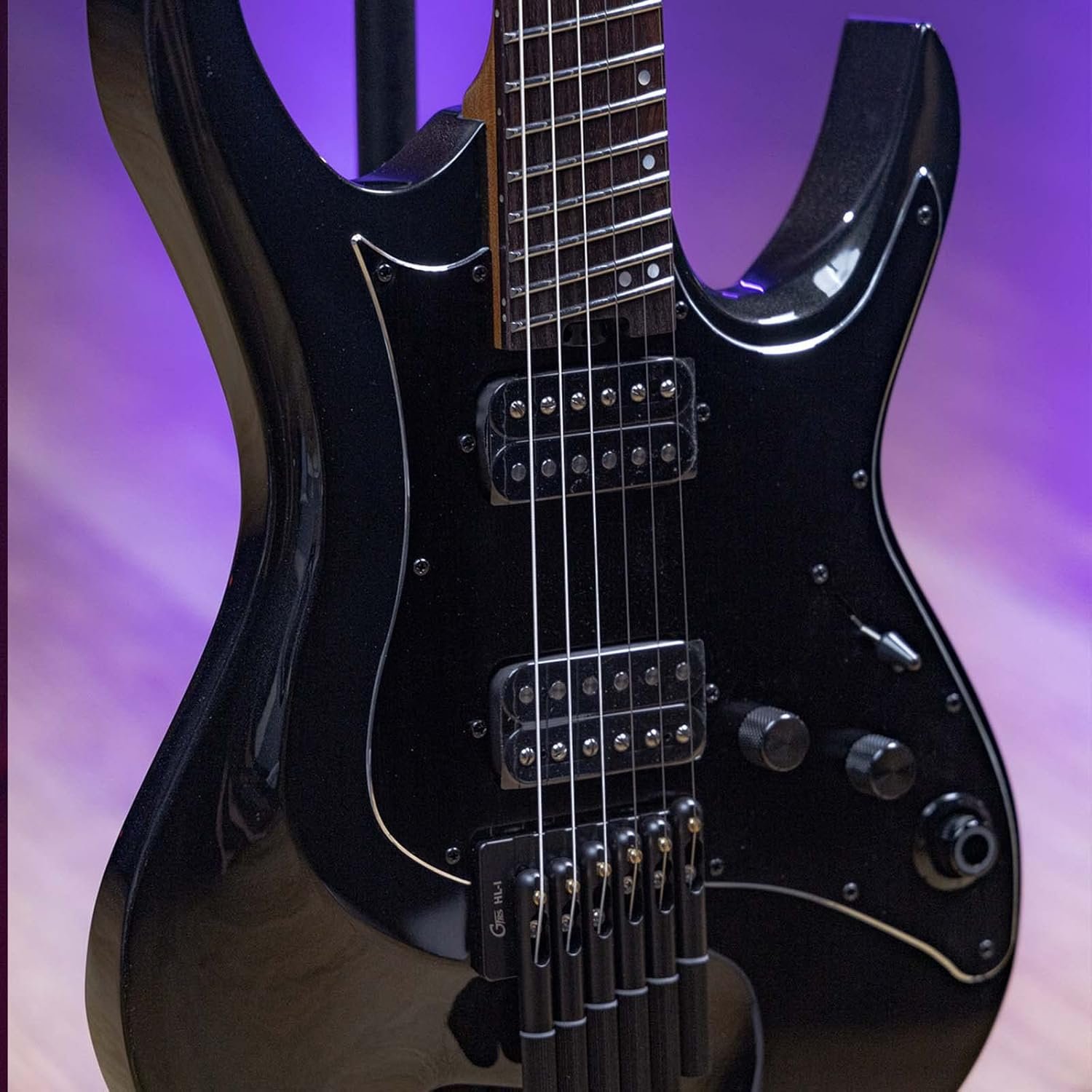 GTRS W800 Professional Electric Guitar Kit with Intelligent Process System Guitar Simulations Effects Drum Looper Metronome Support App Control for Recording Performance Practice(Black